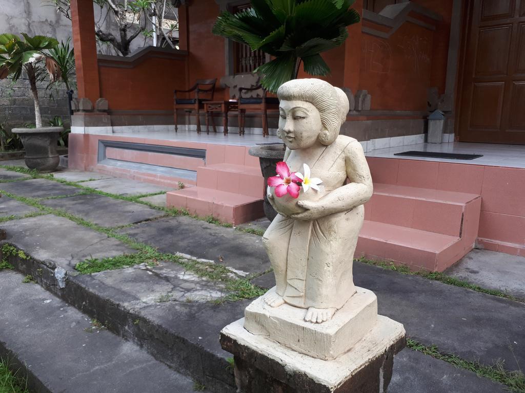كوتا Puspa Ayu المظهر الخارجي الصورة